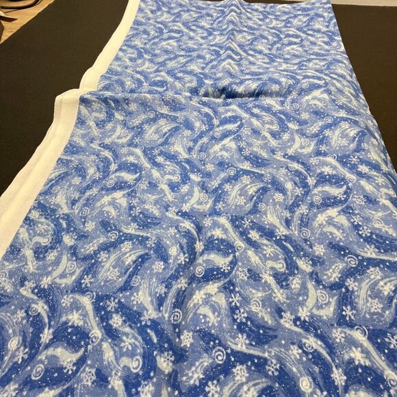 Blue Frozen Snowfall Snowflake Fabric Remnant Blue & White Cotton Winter Snow - Picture 6 of 7